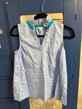 Crown & Ivy Light Blue Sleeveless Ruffle Collar Top with Teal Trim - XS
